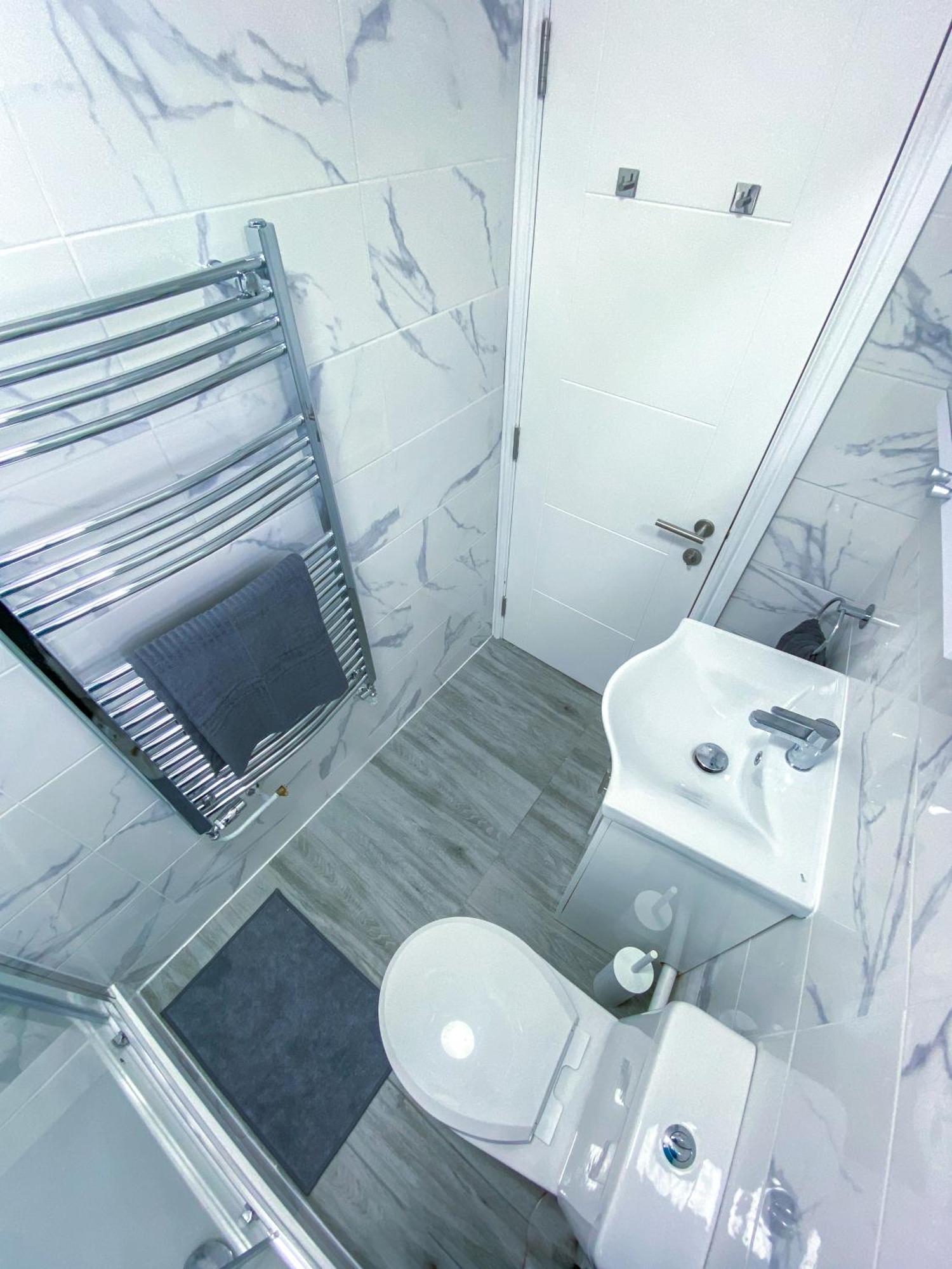 Stylish 1 Bedroom Flat - 5 Guest London- F1 Londres Exterior foto
